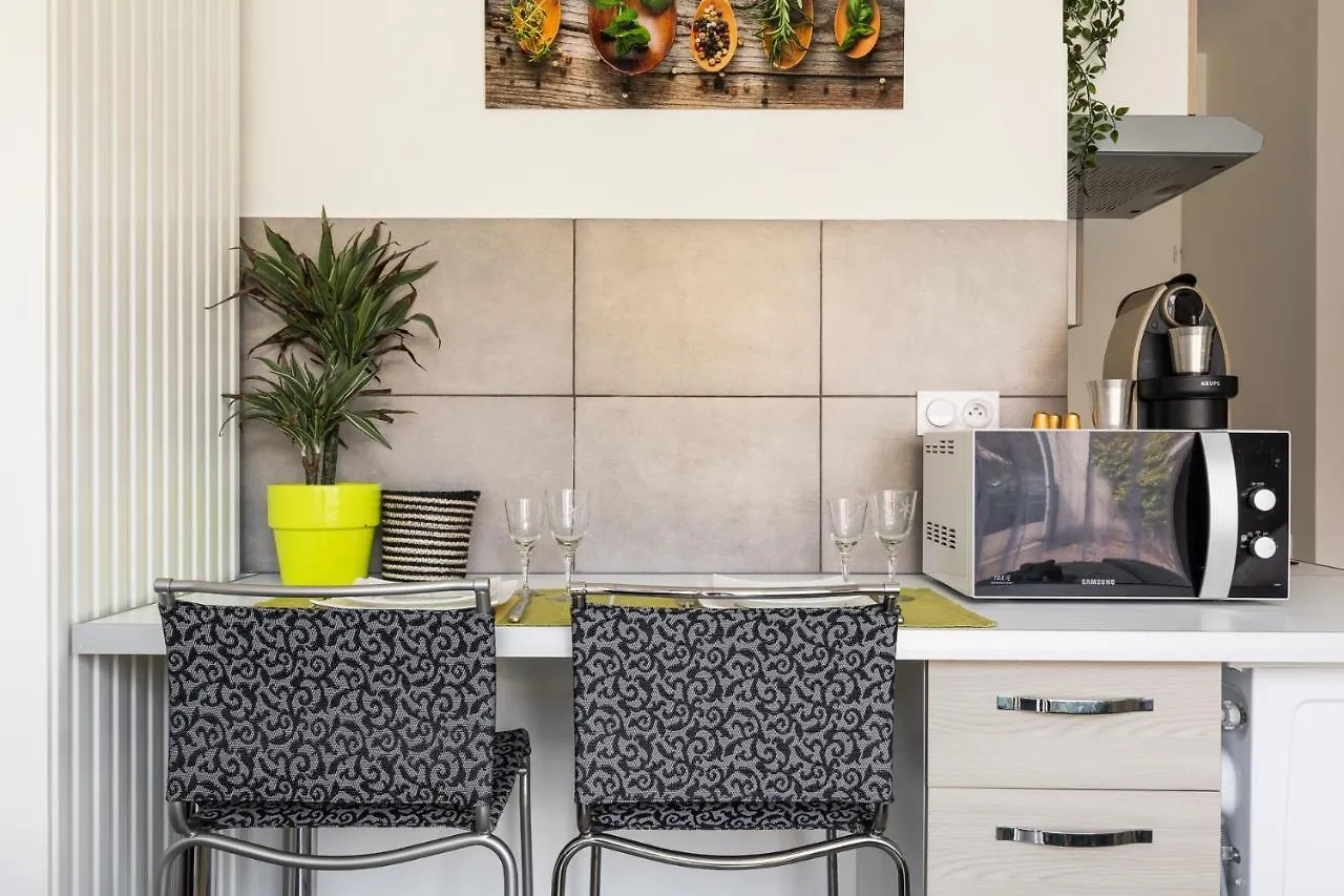 Apartment Trendy Studios Tassin France