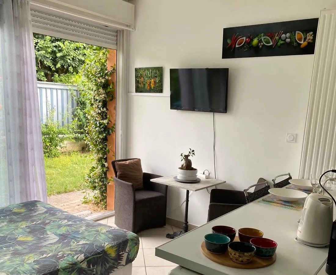 Apartment Trendy Studios Tassin