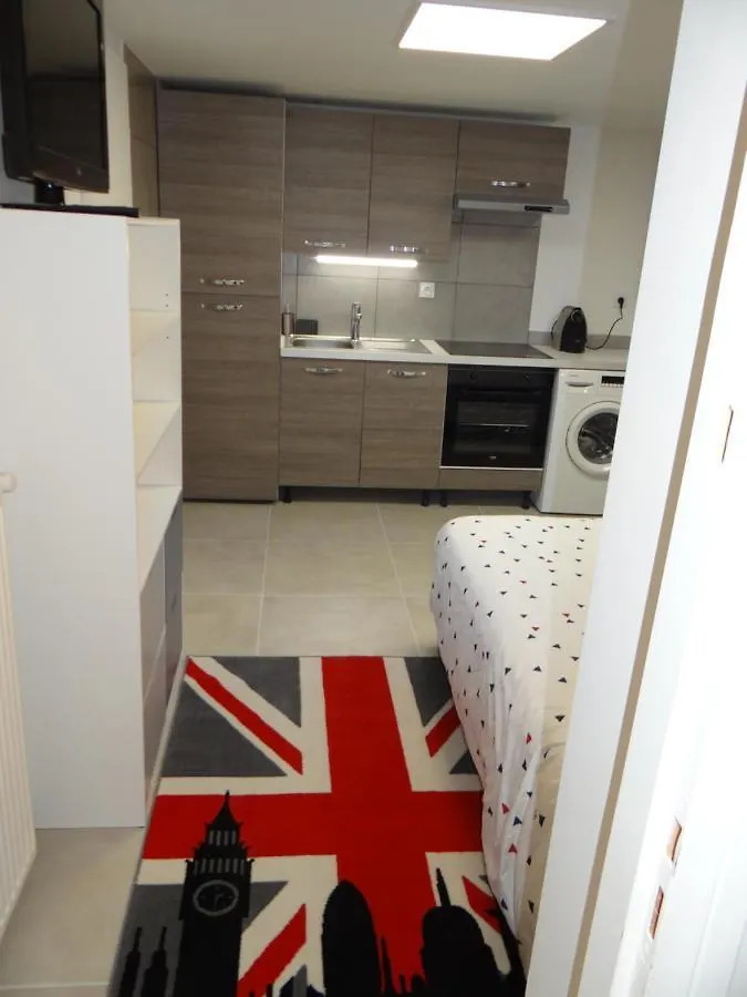 Trendy Studios Tassin France