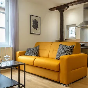 https://le-chirac-4-t2-duplex-centre-historique-rodez.midi-pyreneeshotels.com